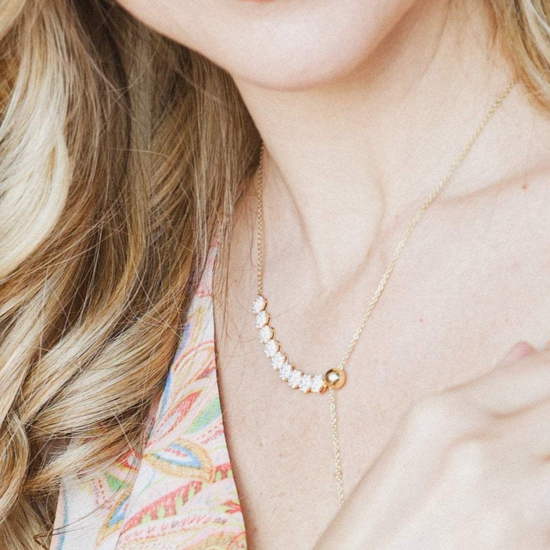 Collar Lariat de Oro Amarillo 14K y Diamantes