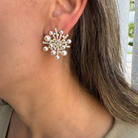 Aretes con perlas en forma estrella de oro amarillo