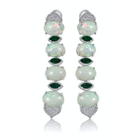 Aretes largos de ópalo etíope, esmeralda y diamantes