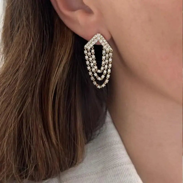 Aretes colgantes de 14k oro amarillo con diamantes
