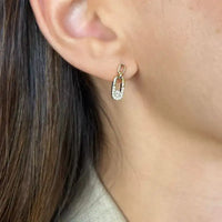 Set Central Diamond on Gold Necklace & Earrings