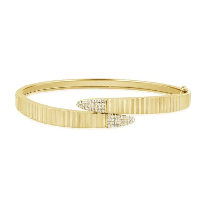Brazalete con flecha de diamantes y oro amarillo