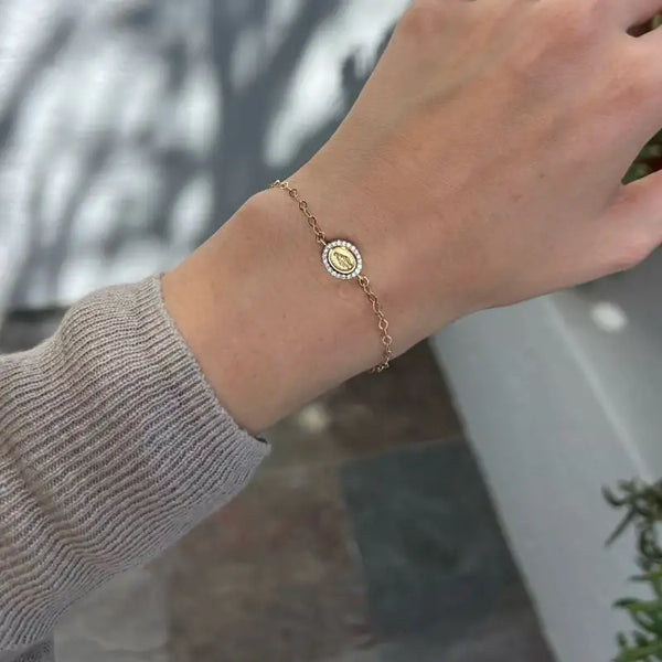Pulsera de 14k oro amarillo con medalla milagrosa