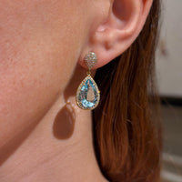 Aretes gotas de acuamarina y diamantes con oro amarillo