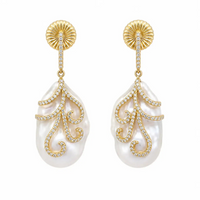 Baroque Pearl & Diamonds in Yellow Gold Earrings