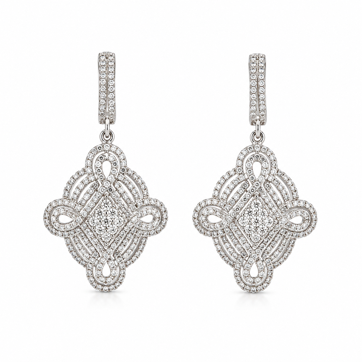 Aretes vintage con oro blanco y diamantes
