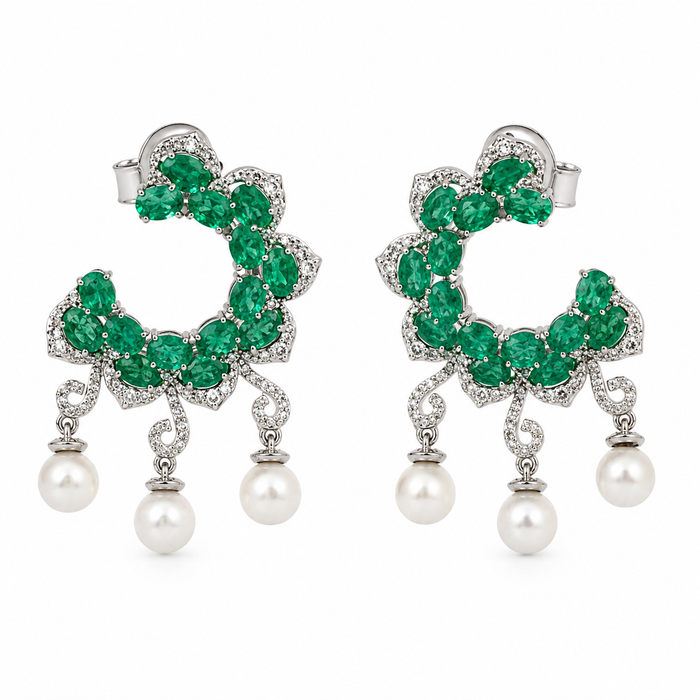 Aretes estilo media luna con esmeralda, perlas y diamantes