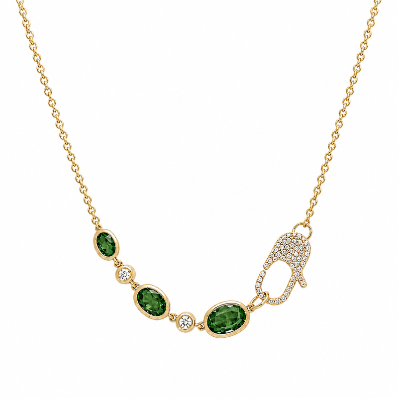 Collar de oro amarillo con esmeralda y diamantes
