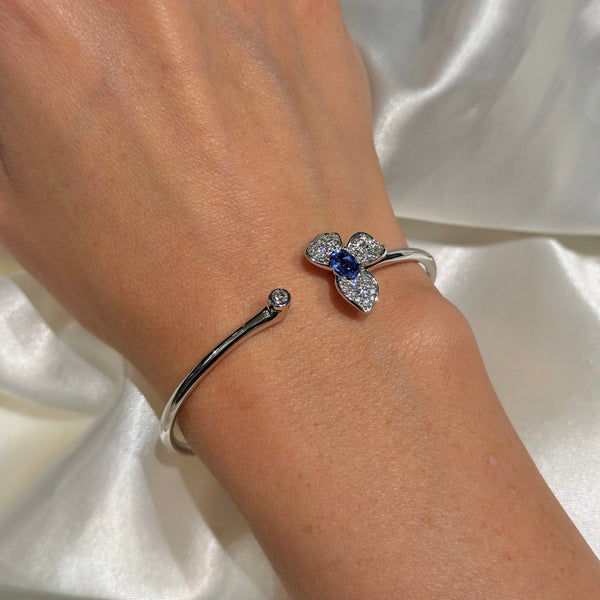 18K White Gold Flower with Diamonds and Blue Sapphire Bangle Bracelet