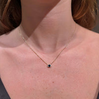 Set Round Blue Sapphire and Diamonds Necklace & Earrings