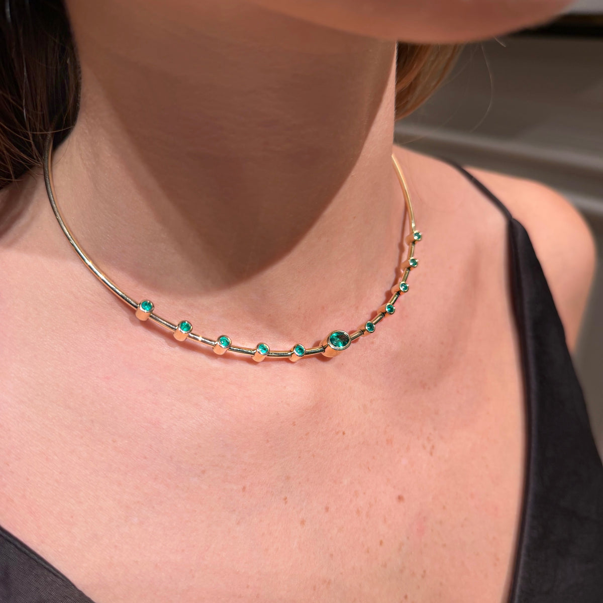 Choker with Emerald on 14K Yellow Gold Necklaces