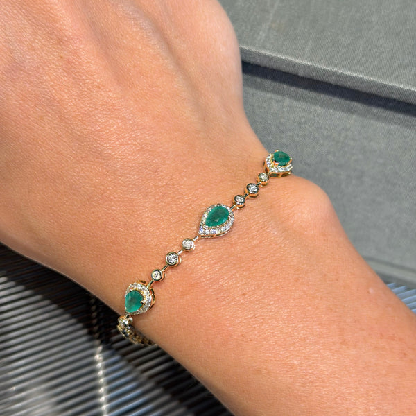14K Yellow Gold with Emerald & Diamonds Bracelet