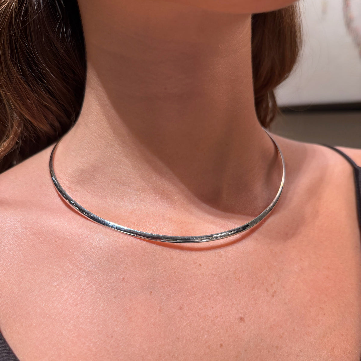 Reversible Two Tone Omega Choker