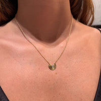 Collar con diamante y oro amarillo de 14 quilates