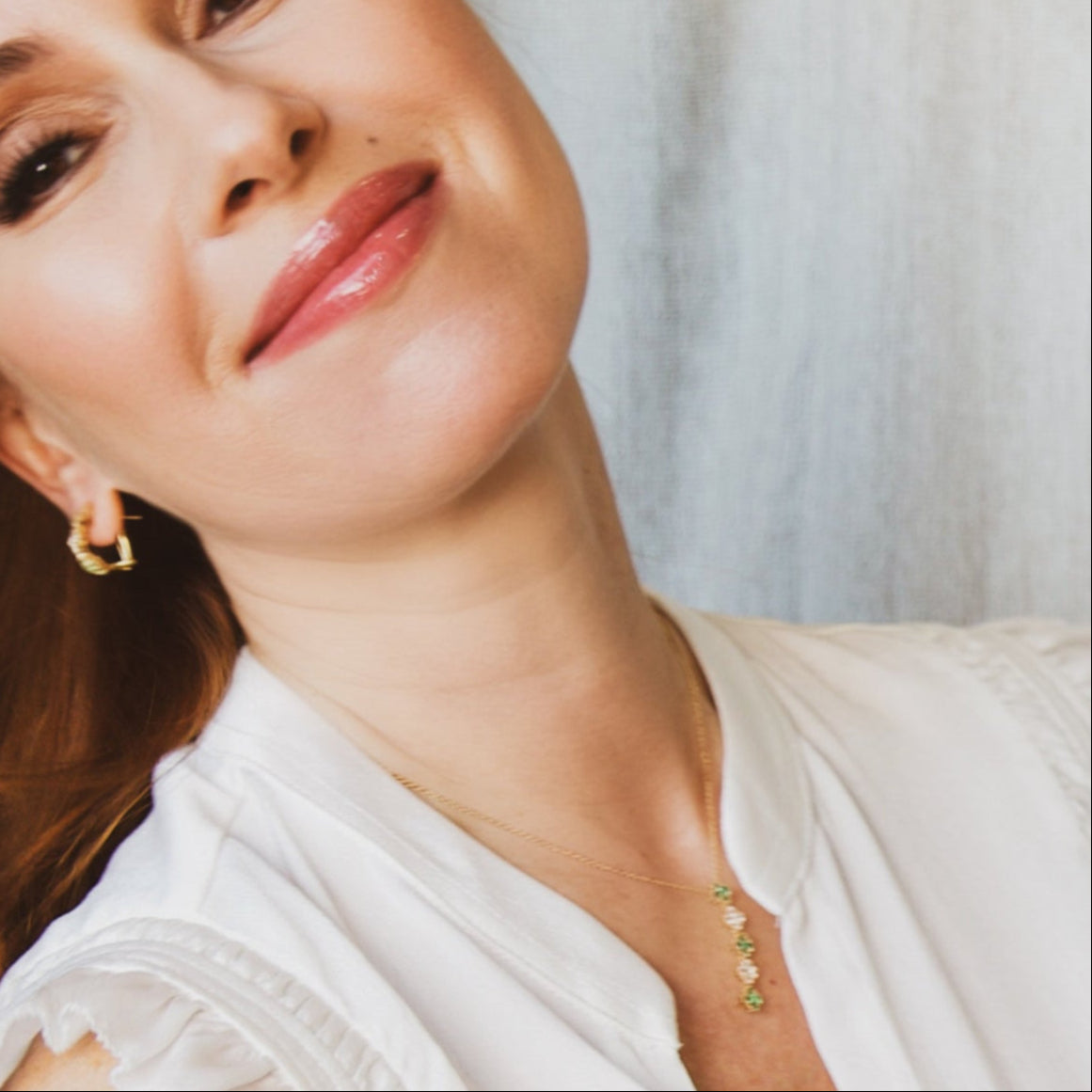 Collar de esmeraldas y diamantes como trébol en 18k de oro amarilloa