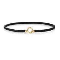 Collar de cuero negro con oro amarillo y diamantes