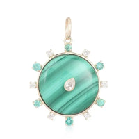 Dije de malaquita & esmeralda con diamantes en oro amarillo 