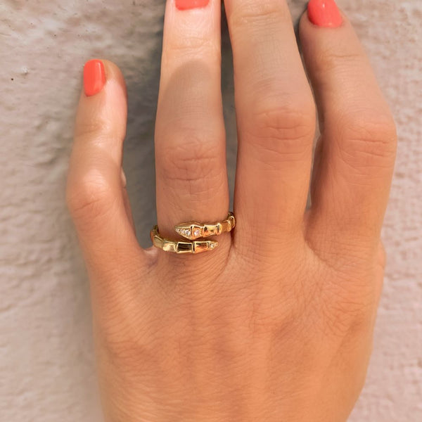 Snake Coil & Diamond Head with 14K Yellow Gold Rings.  14K Yellow Gold weight: 3.66 grams 6 Diamond: 0.05 ct