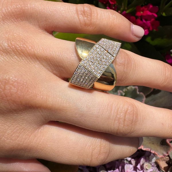 Double Row Diamond on 18K Yellow Gold Rings