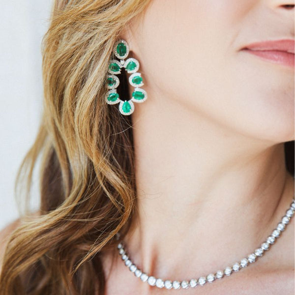 Aretes de esmeralda y diamantes