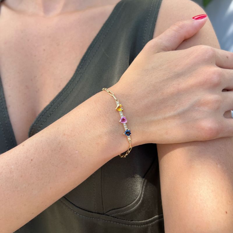 Pulsera corazones zafiro multicolor de oro amarillo y diamantes