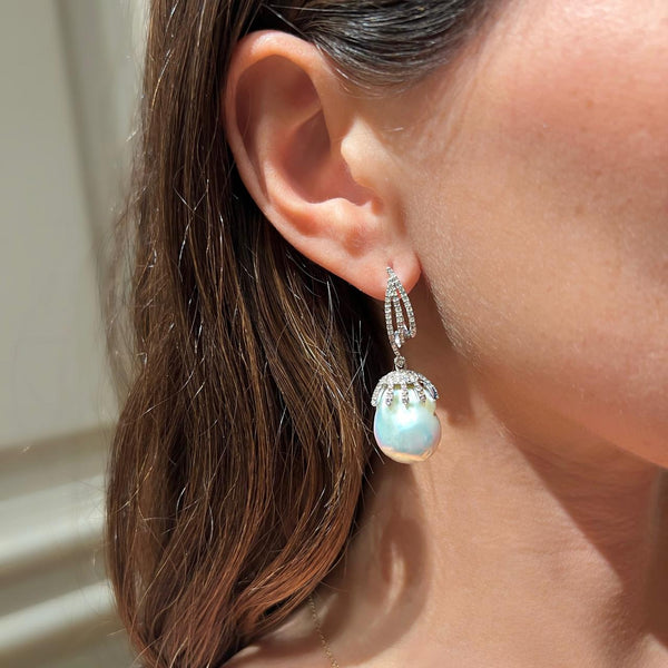 Aretes de perlas barrocas con diamantes