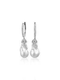 This pair of earrings are perfect for Diamonds & Baroque Pearl, this design gives an elegant touch.  Diamond: 1.80 ct Pearl Barroque: 60.24 ct Silver with Rhodium Plated weight: 6.85 grams Gold Post: 0.18 grams